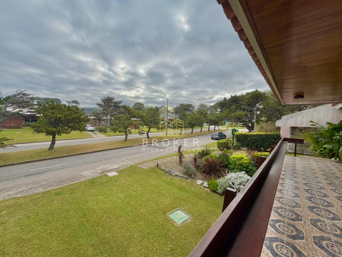 Venta casa 4 dormitorios punta del este mansa