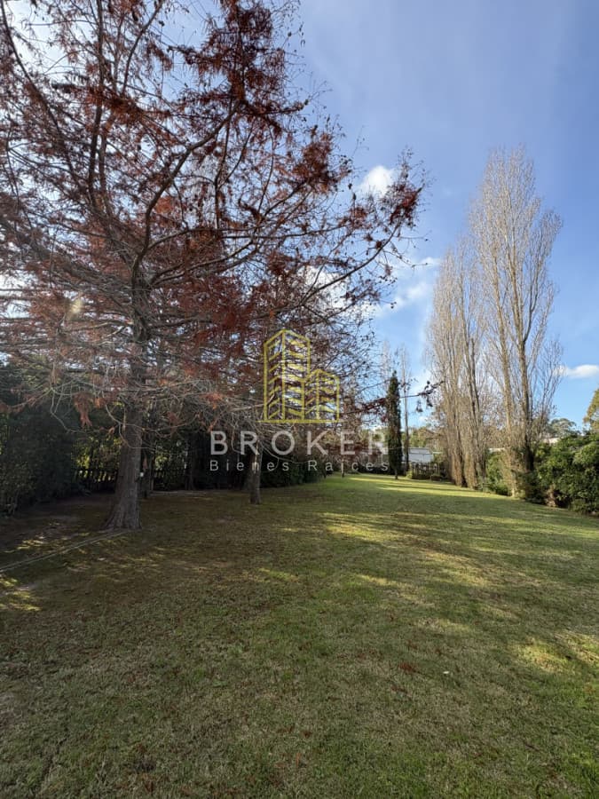 Venta Casa La Residence Punta del Este 6 dormitorios + doble servicio
