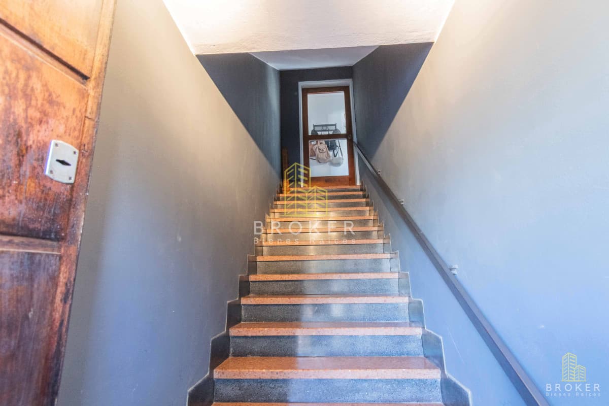 VENTA CASA MALVIN 4 DORMITORIOS PH DE ALTOS