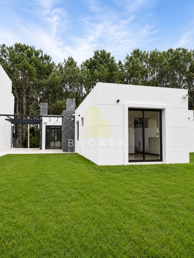 Casa en venta 3 dormitorios Punta del Este Pinares Burnett