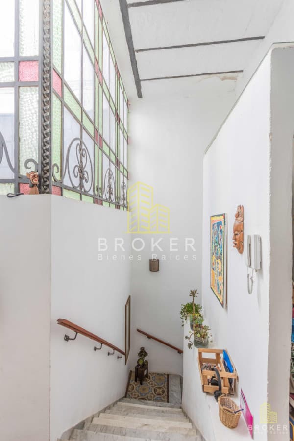 Venta Casa en Centro Montevideo, 4 dormitorios y barbacoa con terraza