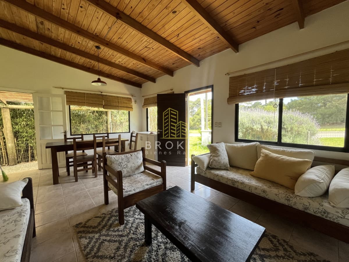 ¡RESERVADA! Casa de 3 dormitorios en La Barra, Montoya a cuadras del mar!