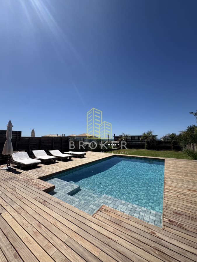 Muy linda casa en alquiler anual e invernal con vista al mar en montoya