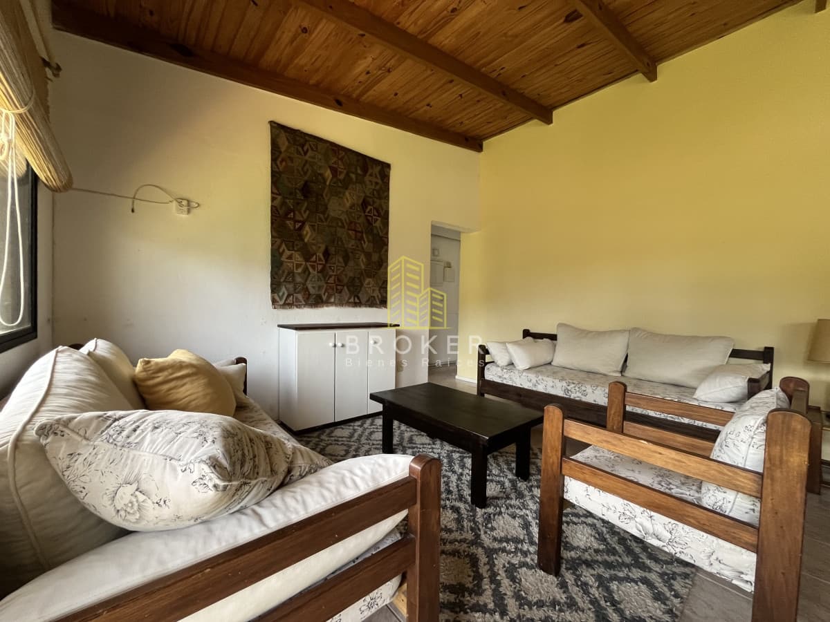 ¡RESERVADA! Casa de 3 dormitorios en La Barra, Montoya a cuadras del mar!