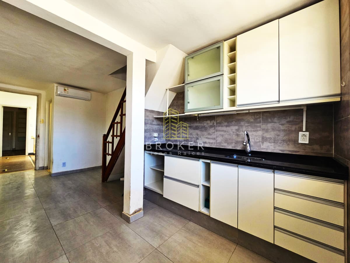 Venta casa 4 dormitorios Aguada