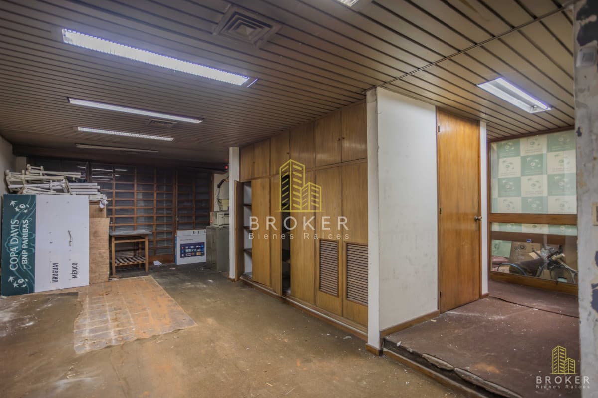 VENTA y ALQUILER DE CASA - COMERCIO EN EL CENTRO