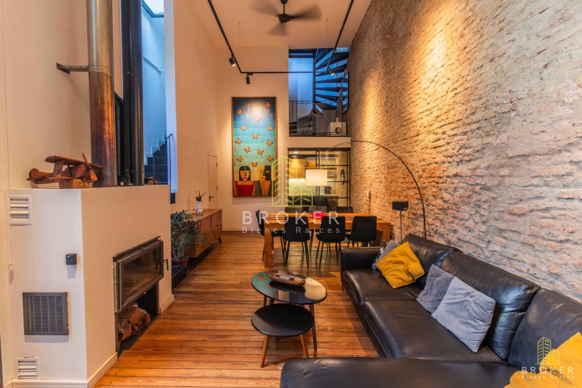 ¡RESERVADA! Casa de 3 dormitorios y piscina en Cordon, de época y reciclada