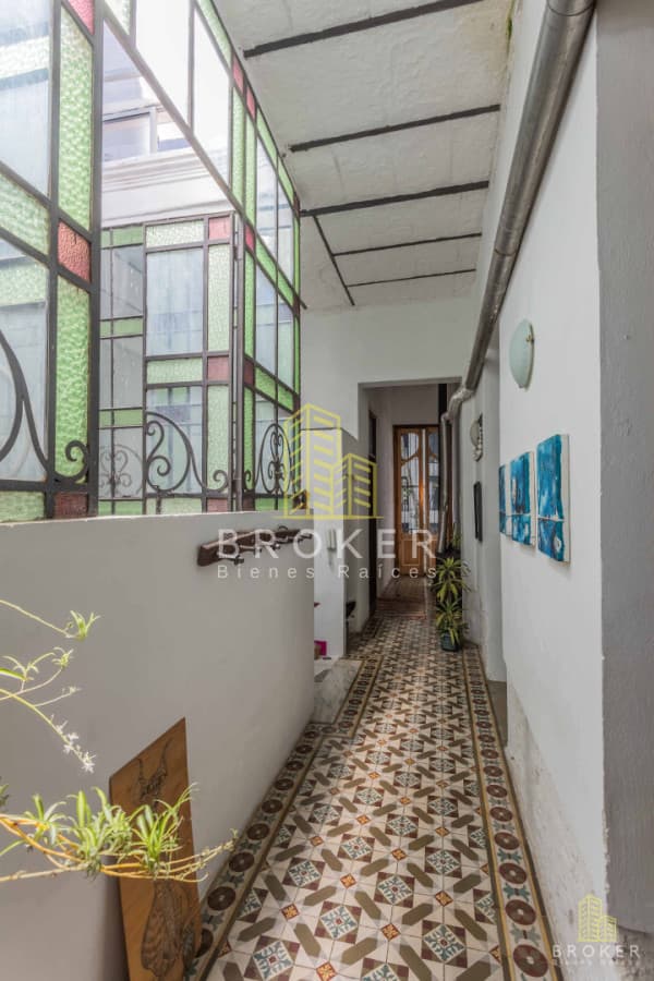 Venta Casa en Centro Montevideo, 4 dormitorios y barbacoa con terraza
