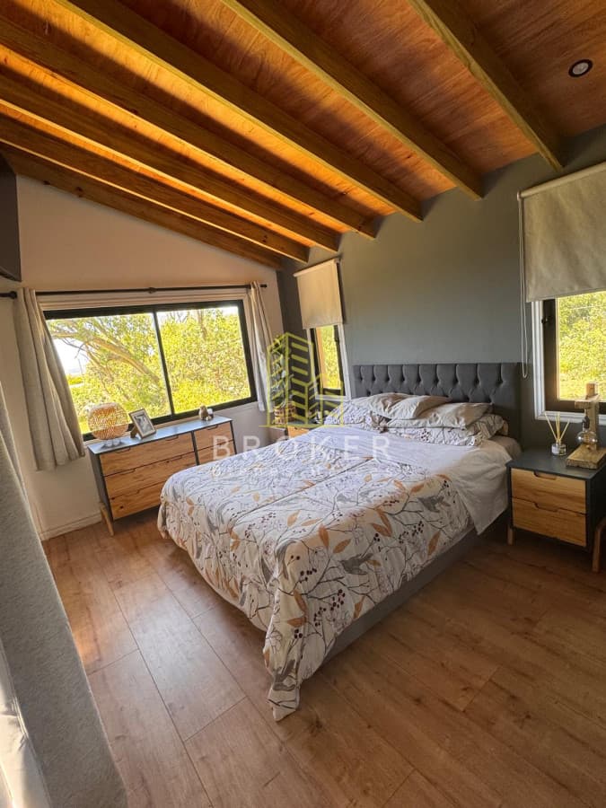 Moderna casa, a pasos del mar, en alquiler temporario en Balneario Buenos Aires, Punta del Este