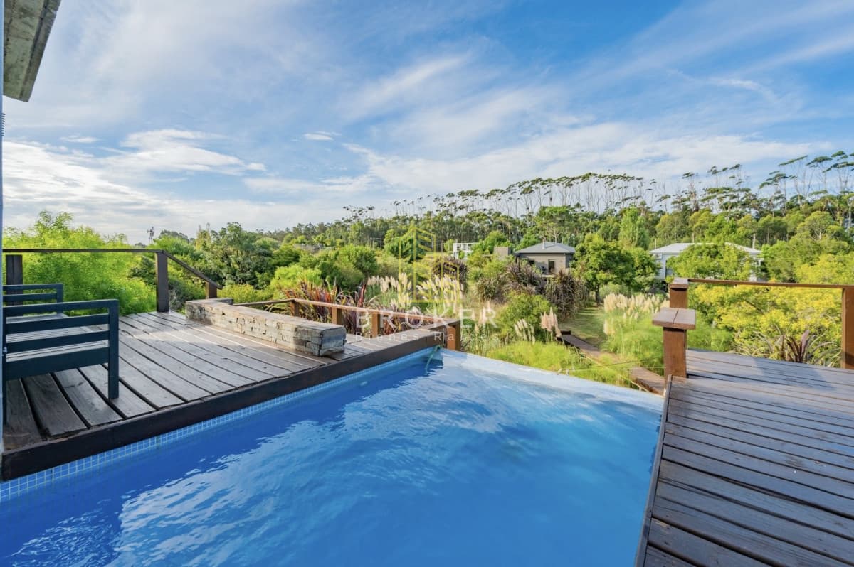 Casa en Venta 3 dormitorios con vista al mar en barrio privado San Vicente, Manantiales