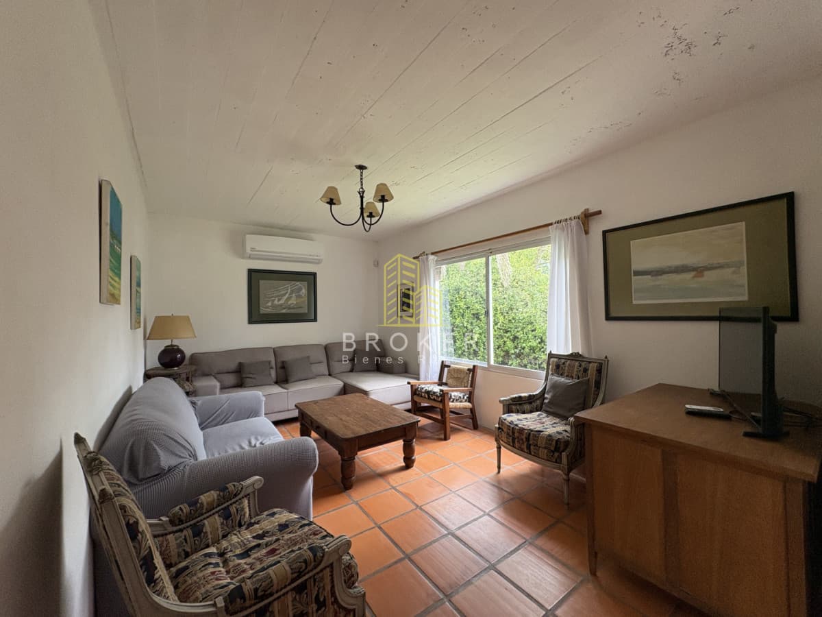 Alquiler de casa en Montoya de 5 dormitorios+ 5 baños con vista
