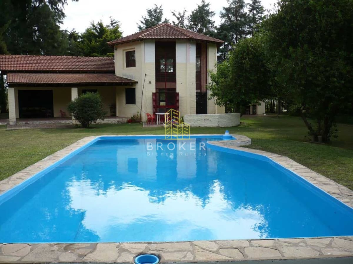 Venta Casa Quinta con Pileta en Loma Verde, Escobar