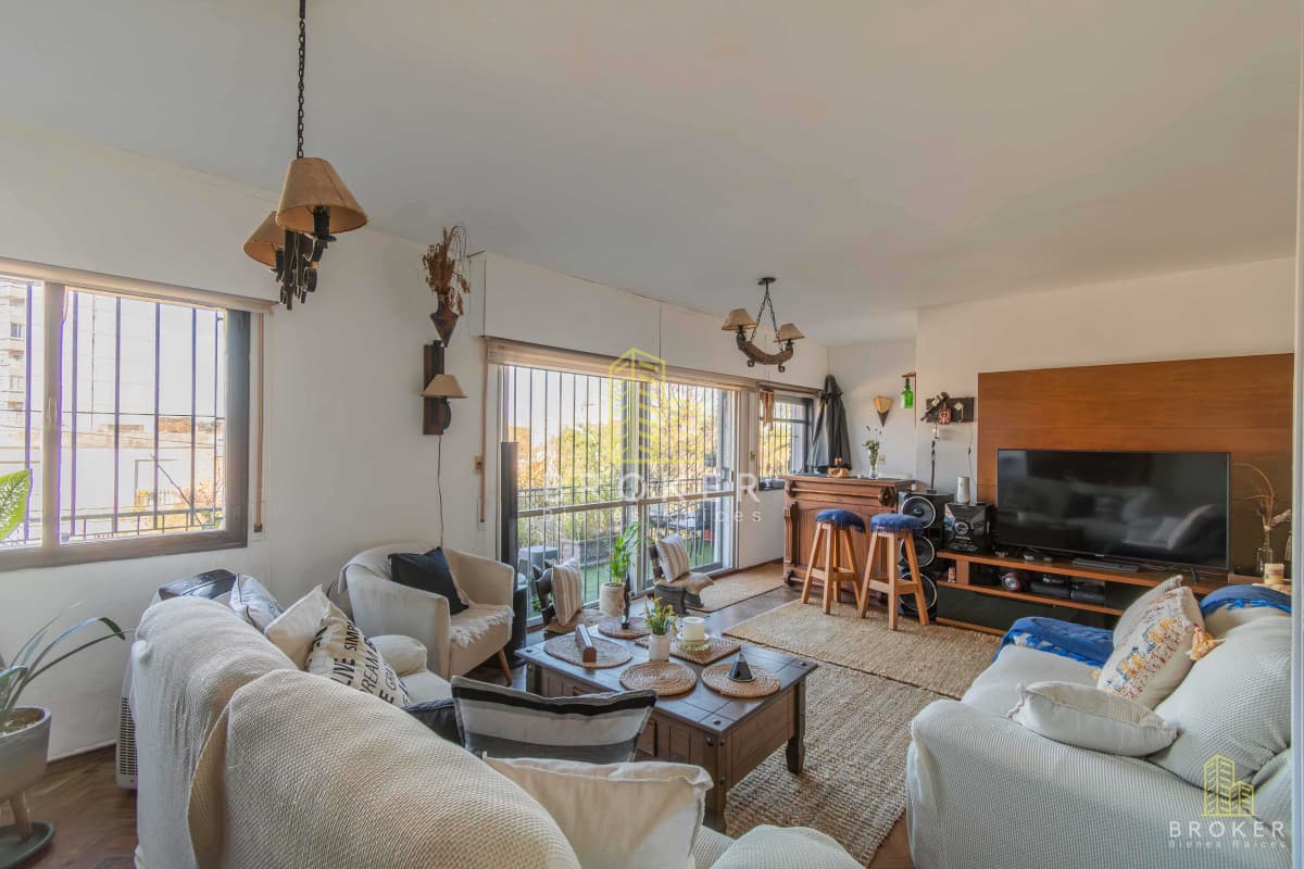 VENTA CASA MALVIN 4 DORMITORIOS PH DE ALTOS