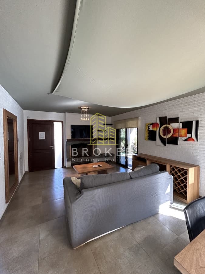 Venta de Duplex en Barrio Privado, Playa Mansa. Punta del Este, Uruguay.