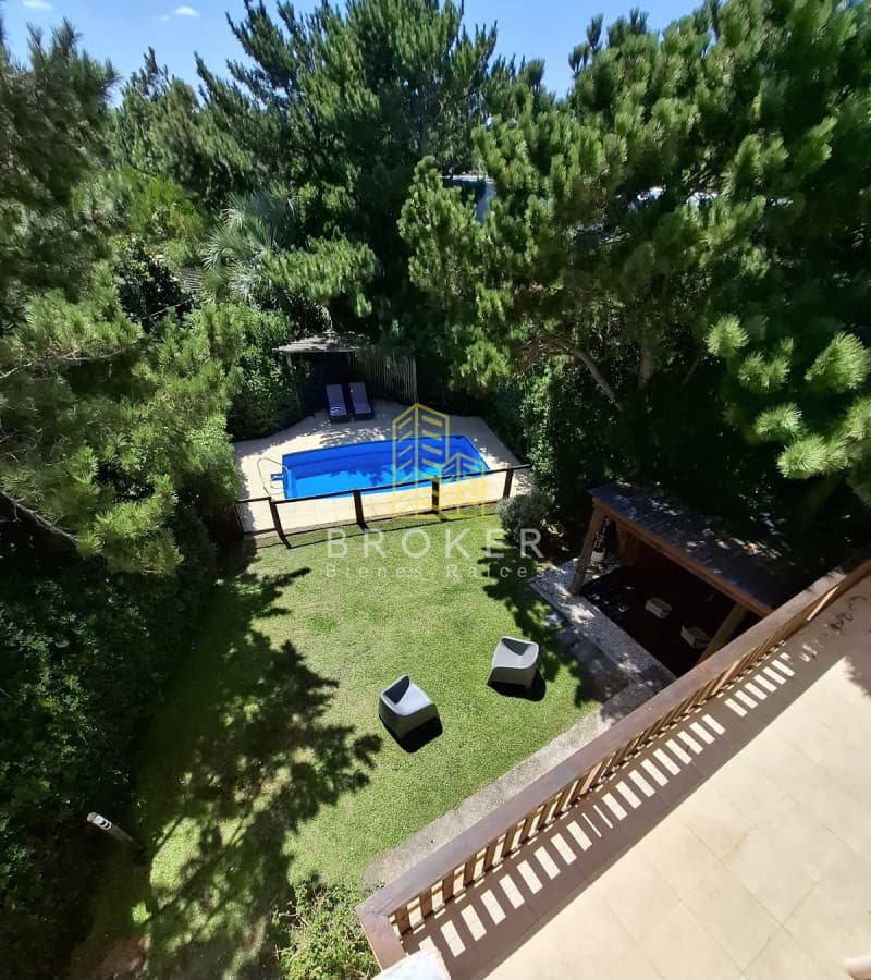 Venta de increible casa con vista al mar en Punta Ballena