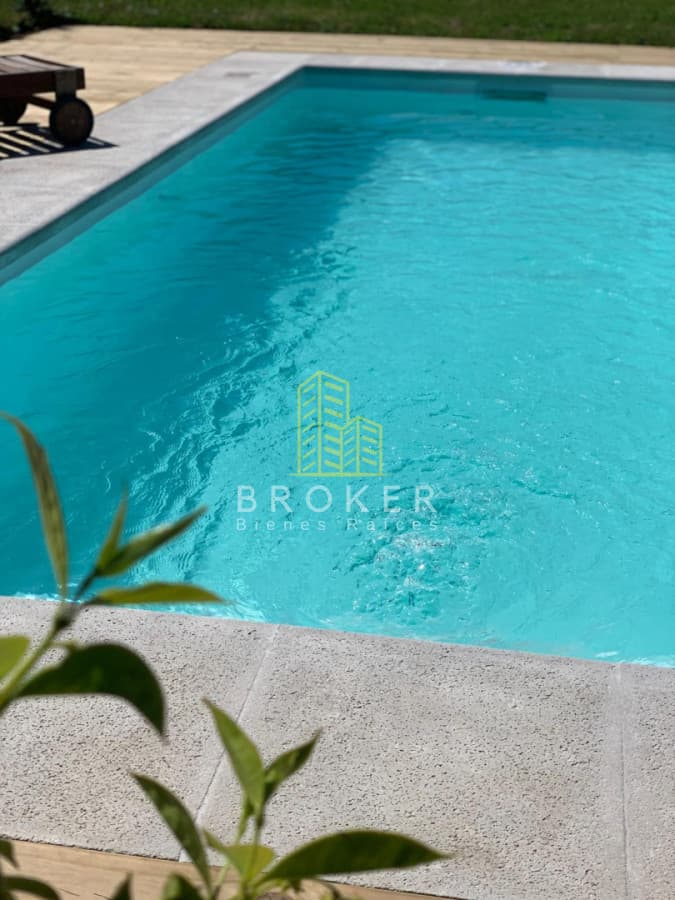Alquiler Temporario Casa en Balneario Buenos Aires, a metros del mar