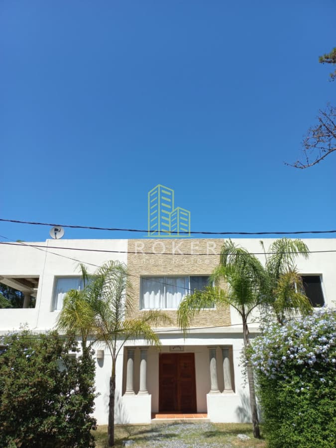 Alquiler de casa en Montoya de 5 dormitorios+ 5 baños con vista