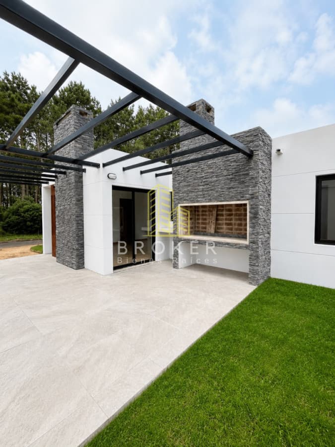 Casa en venta 3 dormitorios Punta del Este Pinares Burnett