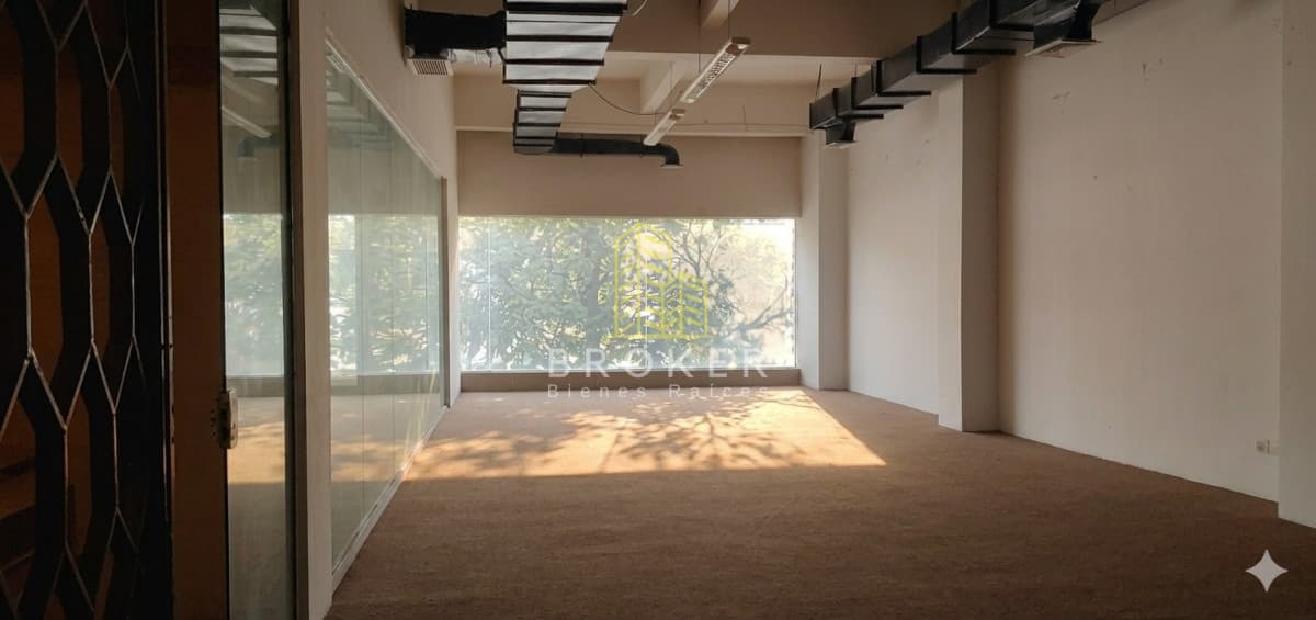 LOCAL COMERCIAL EN ALQUILER 