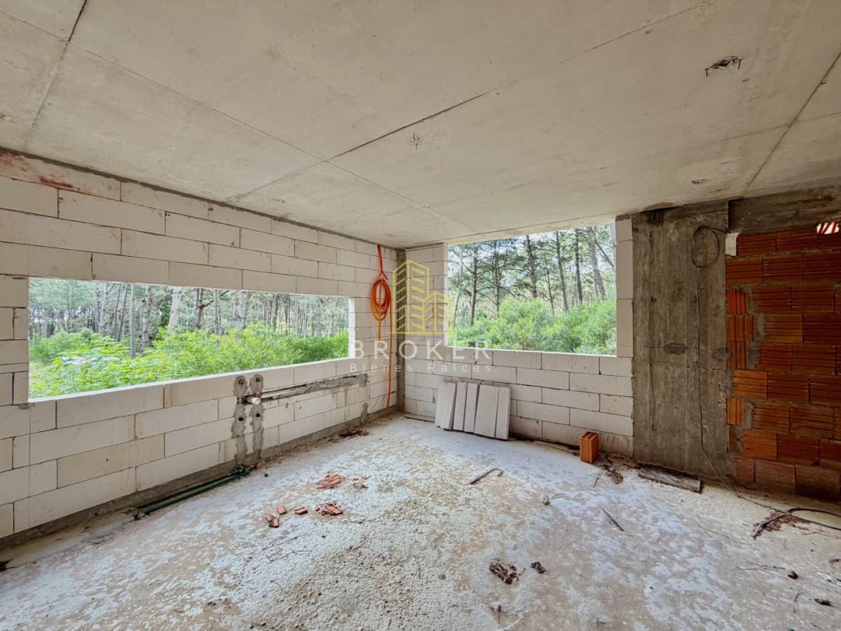 Venta de Terreno con mejoras en Club del Lago Punta Ballena