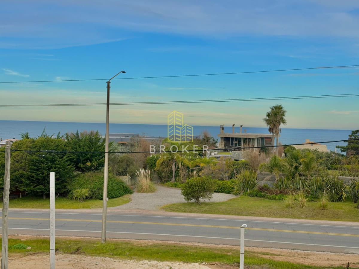 Venta terreno La Barra Punta Piedras vista al mar