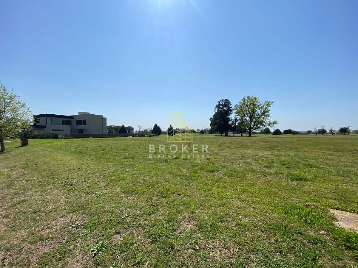 Lote en Venta en Haras Santa María - Barrio Los Robles