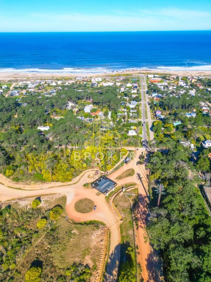 Venta terreno punta del este la barra Montoya 