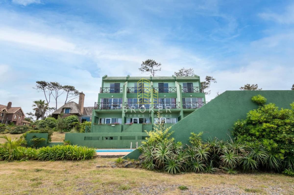 venta edificio hotel punta del este pinares