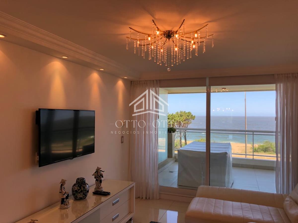 ESPECTACULAR APARTAMENTO EN PRIMERA FILA MANSA