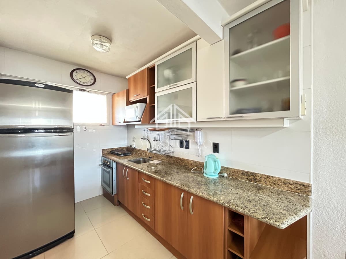 Venta apartamento dos dormitorios Punta del Este Peninsula Garaje