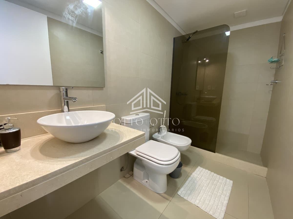 apartamanto de 2 dormitrios 2 baños, parrillero en su terraza