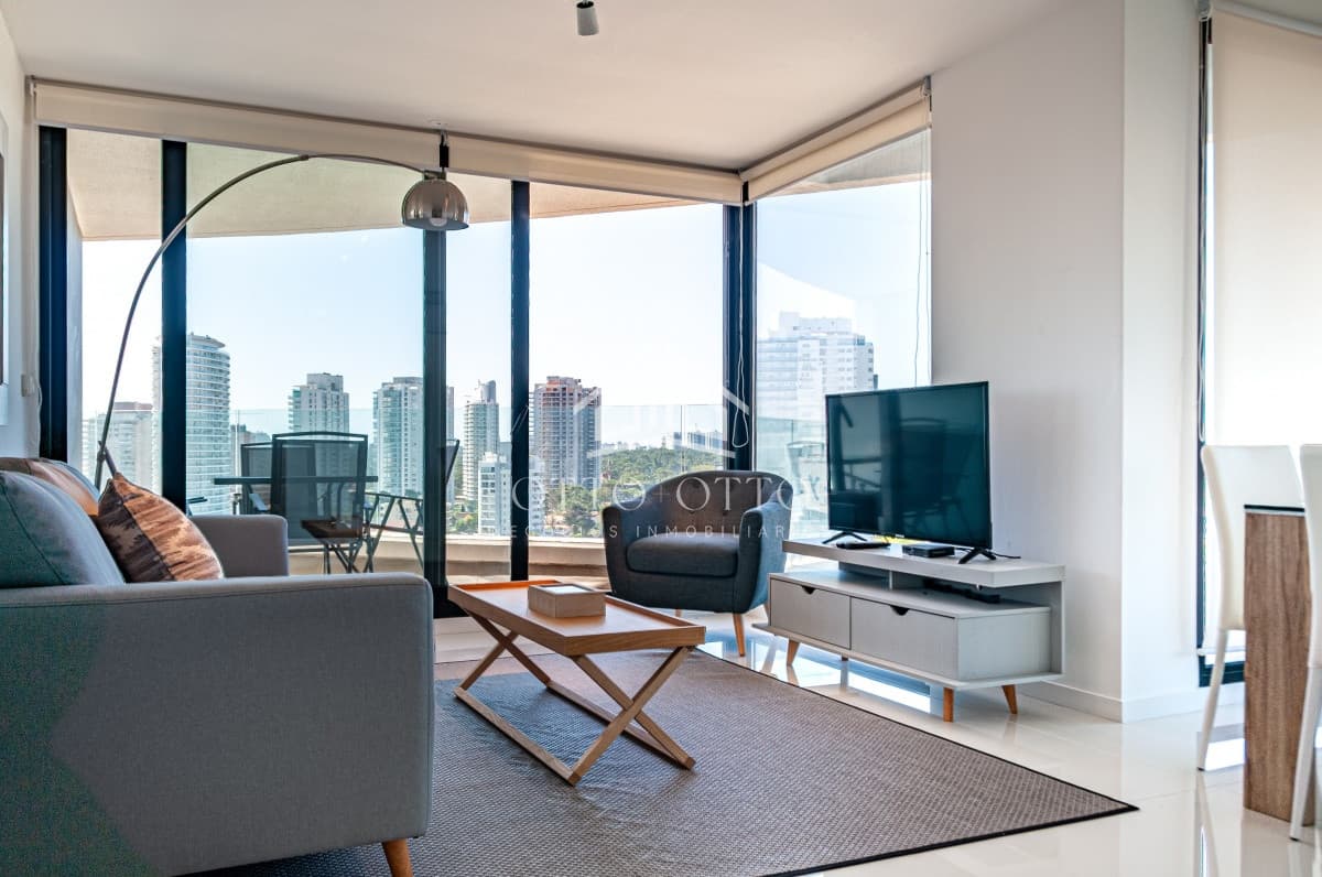 Departamento amplio en Artower