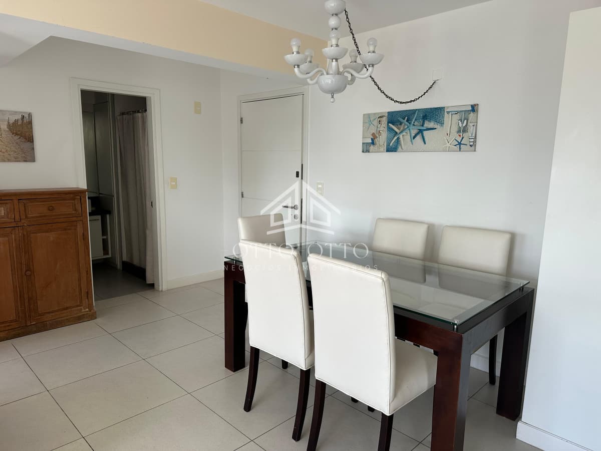 Venta apartamento dos dormitorios punta del este peninsula con garaje