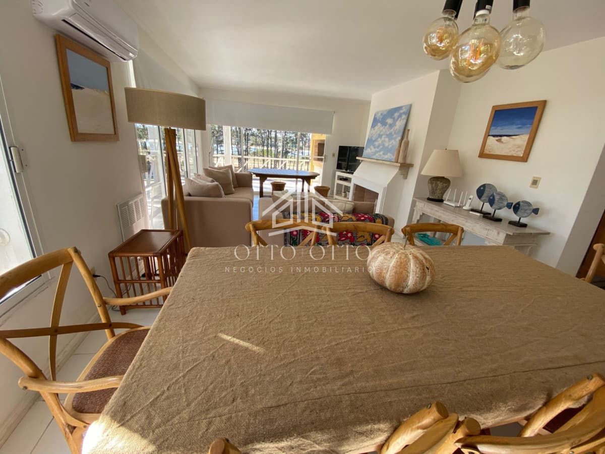 Apartamento de 2 habitaciones en la Brava, Punta del Este.