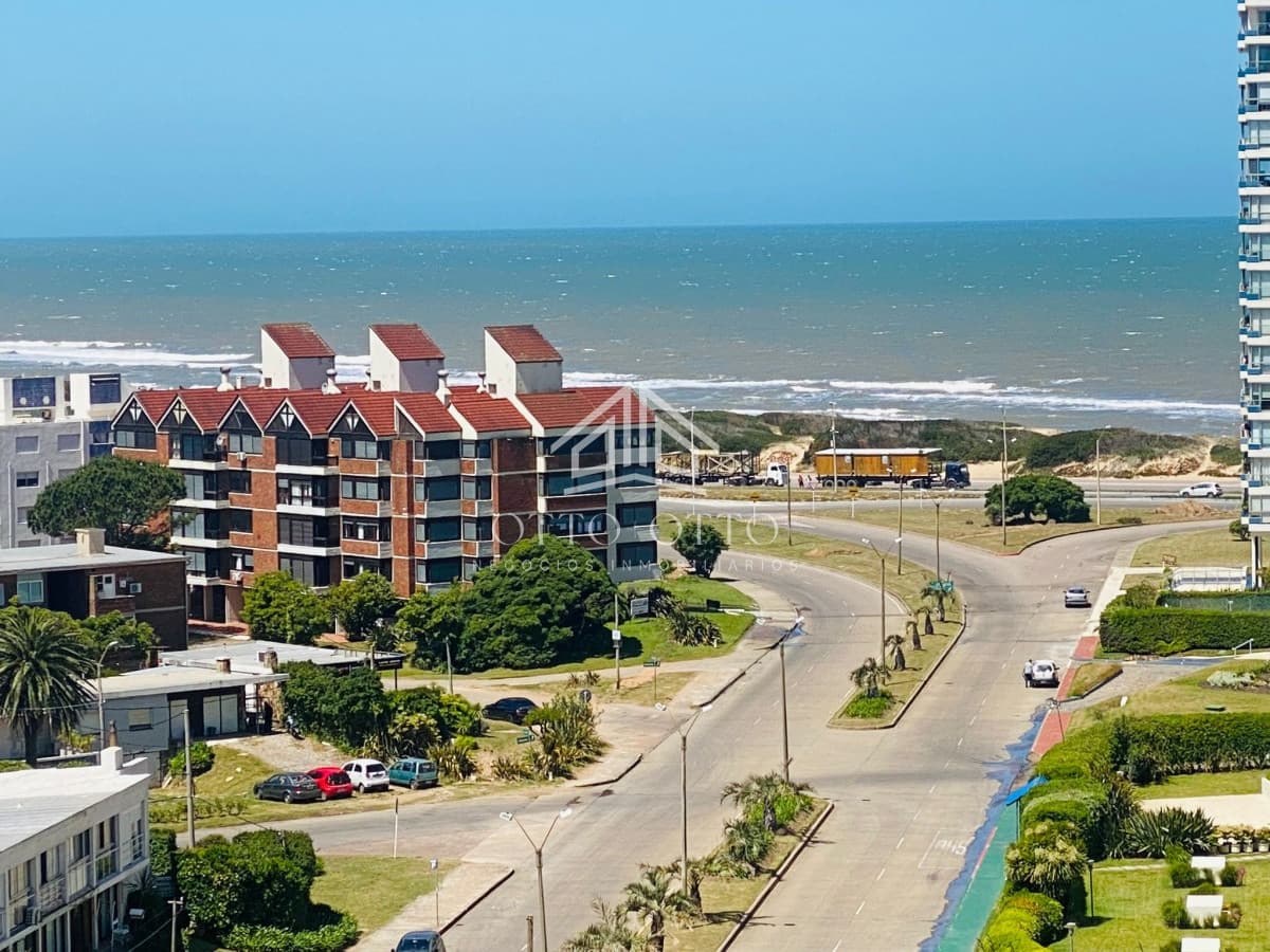 Departamento 3 dormitorios En Venta, Chiverta a Pasos del Mar