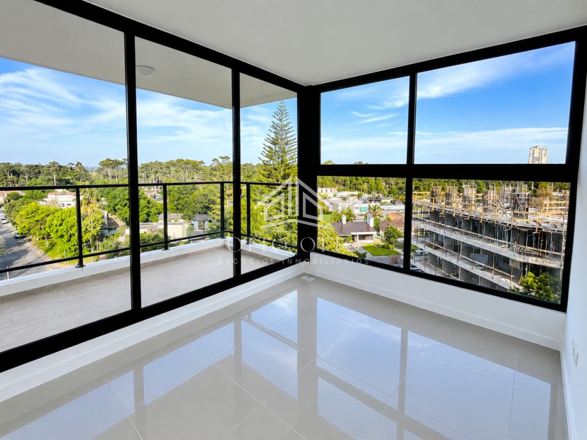 Apartamento de 2 dormitorios en venta Punta Del Este