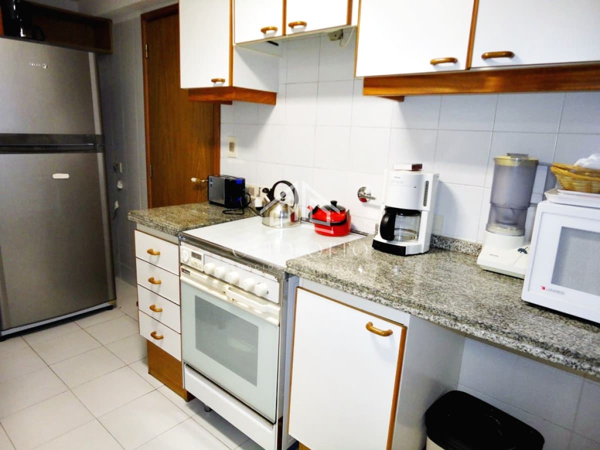 Apartamento en la Peninsula de Punta del Este, 3 dormitorios!