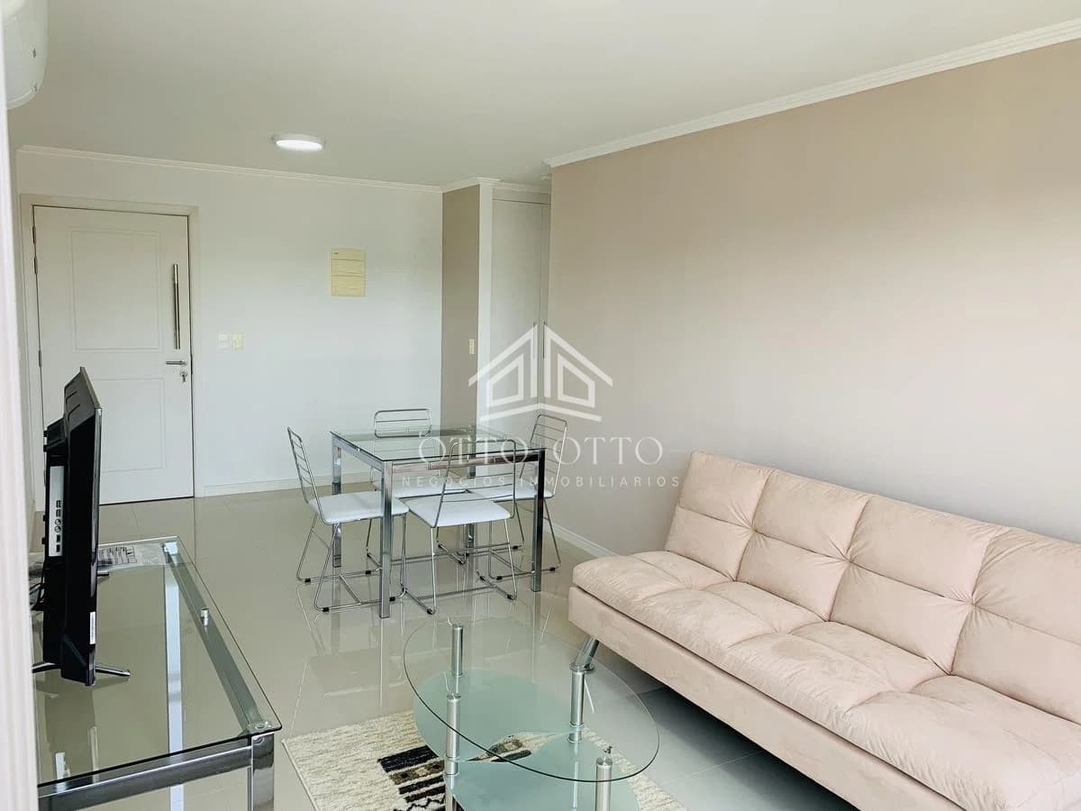 Cómoda planta de 1 dormitorio en punto estratégico !