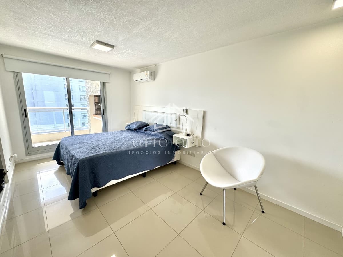 apartamanto de 2 dormitrios 2 baños, parrillero en su terraza