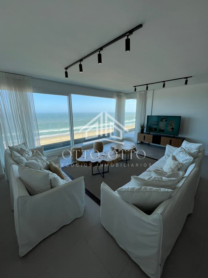 VENTA APARTAMENTO CUATRO DORMITORIOS PLAYA BRAVA PUNTA DEL ESTE
