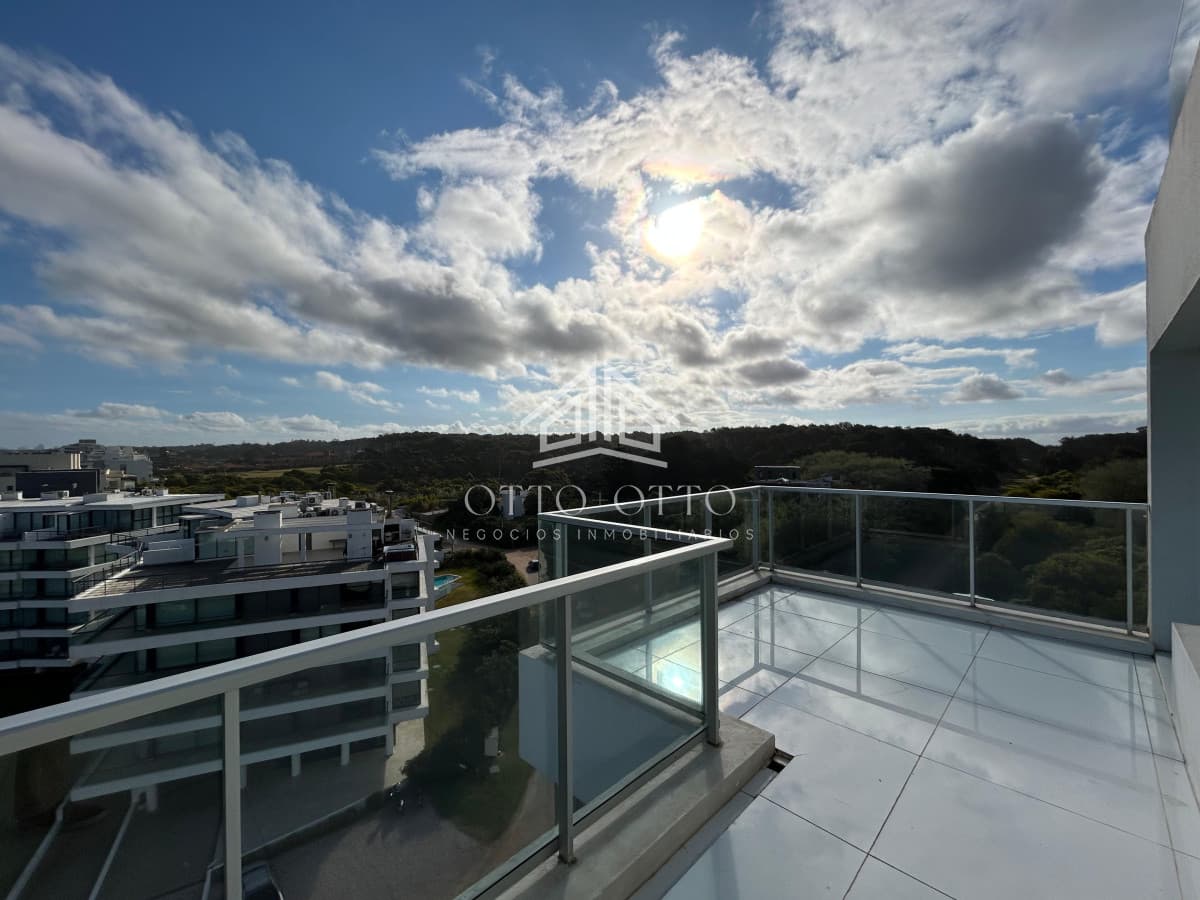 Apartamento en venta y alquiler temporario Playa Brava 4 dormitorios