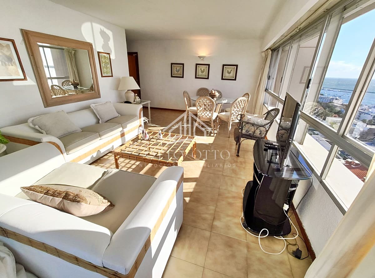 Apartamento en Peninsula de  Punta del Este! 3 dormitorios