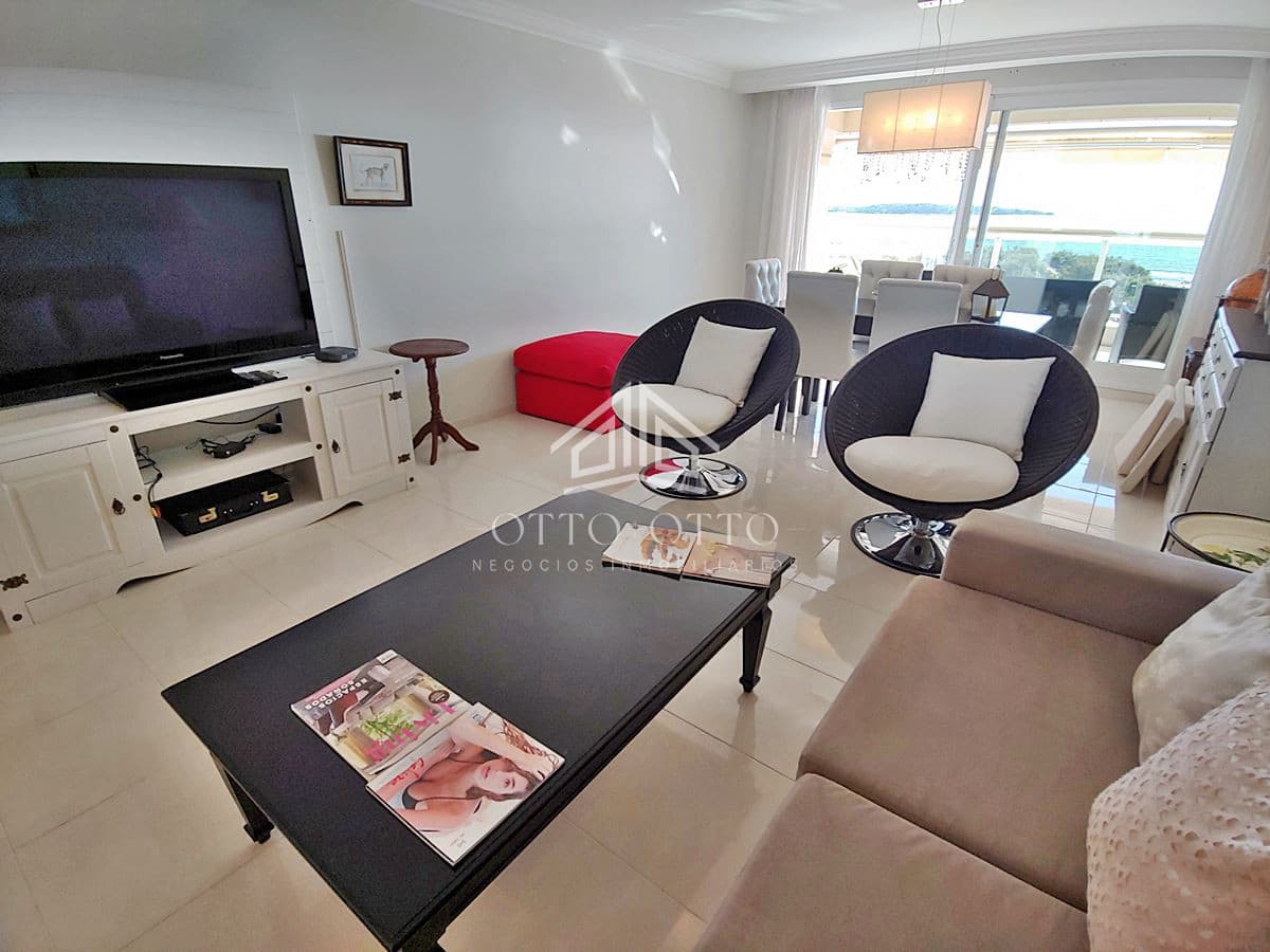 Apartamento en venta  3 + dep. de servicio