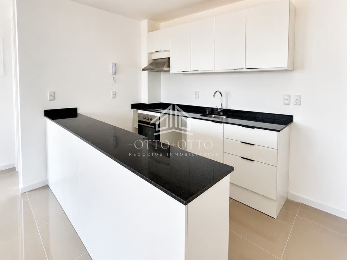Apartamento de 2 dormitorios en venta Punta Del Este