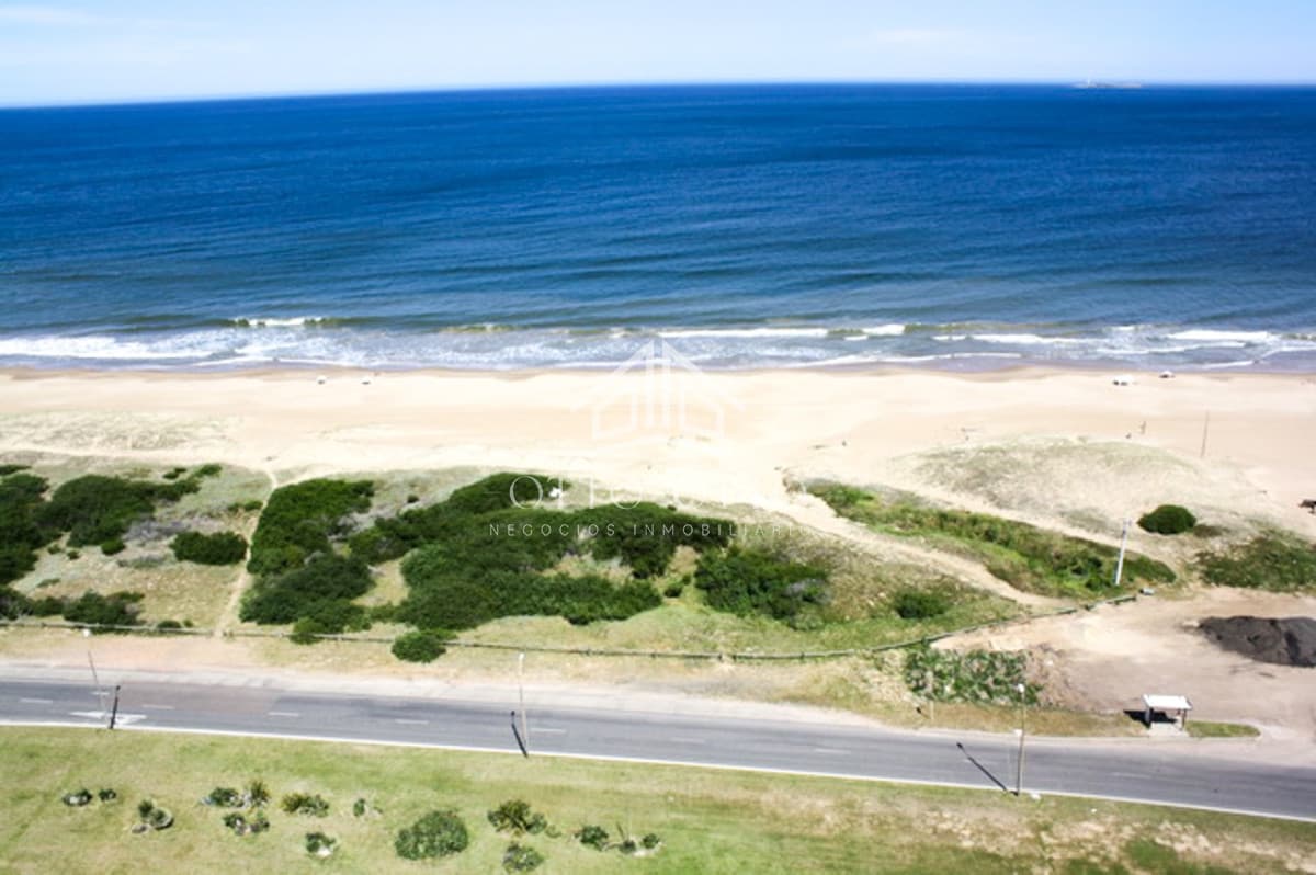 Venta apartamento tres dormitorios punta del este edificio le parc