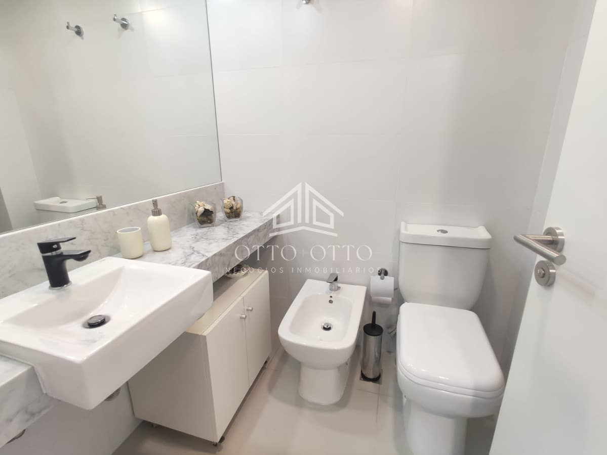 Apartamento en venta en Playa Mansa Punta del Este