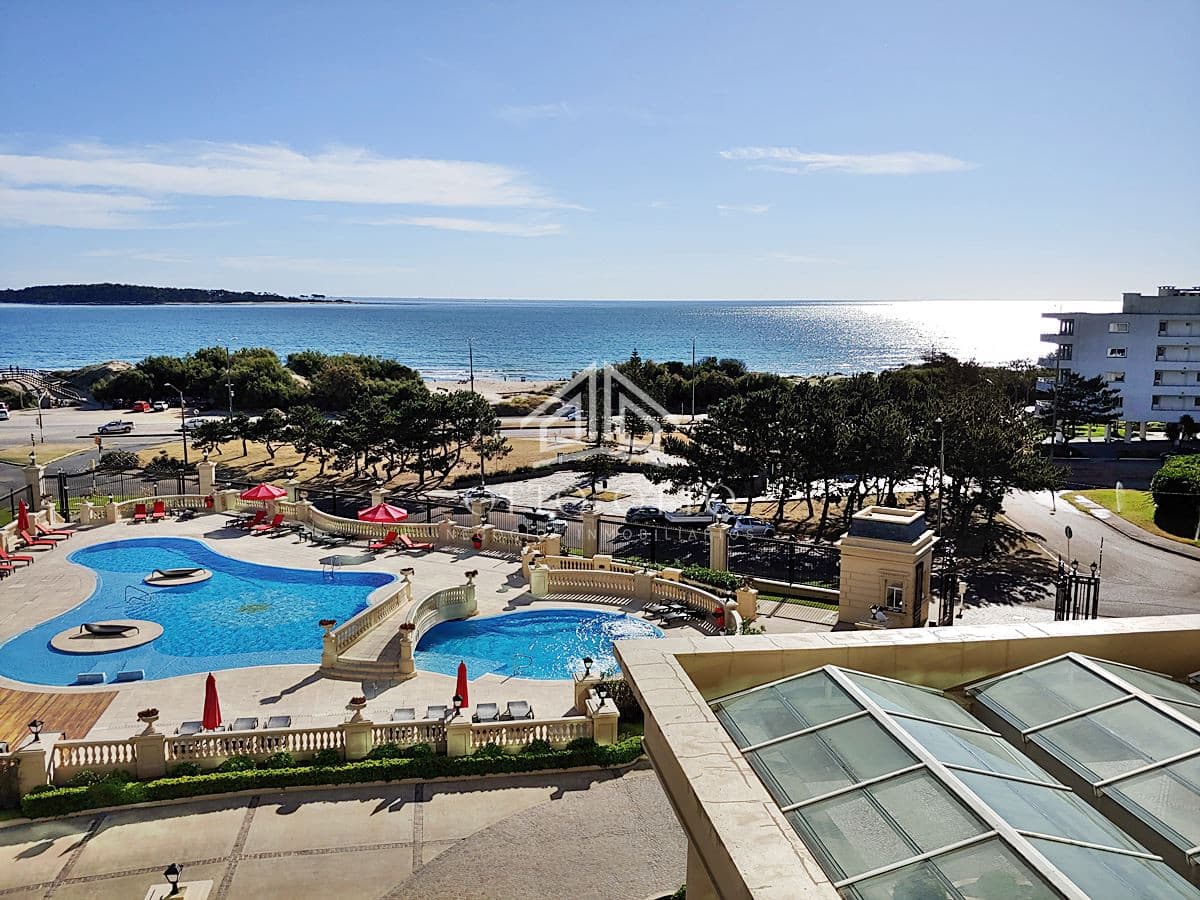 Apartamento en venta  3 + dep. de servicio