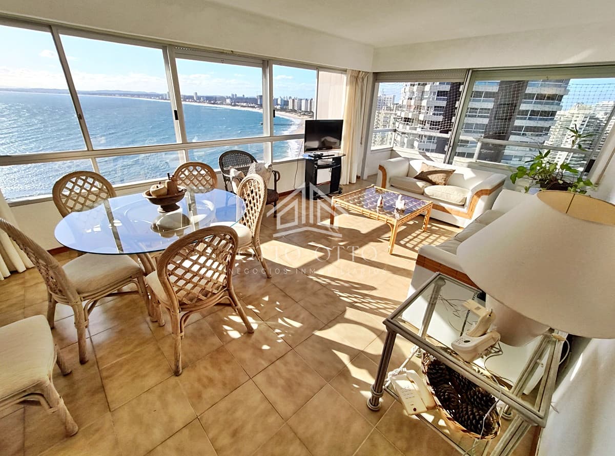 Apartamento en Peninsula de  Punta del Este! 3 dormitorios