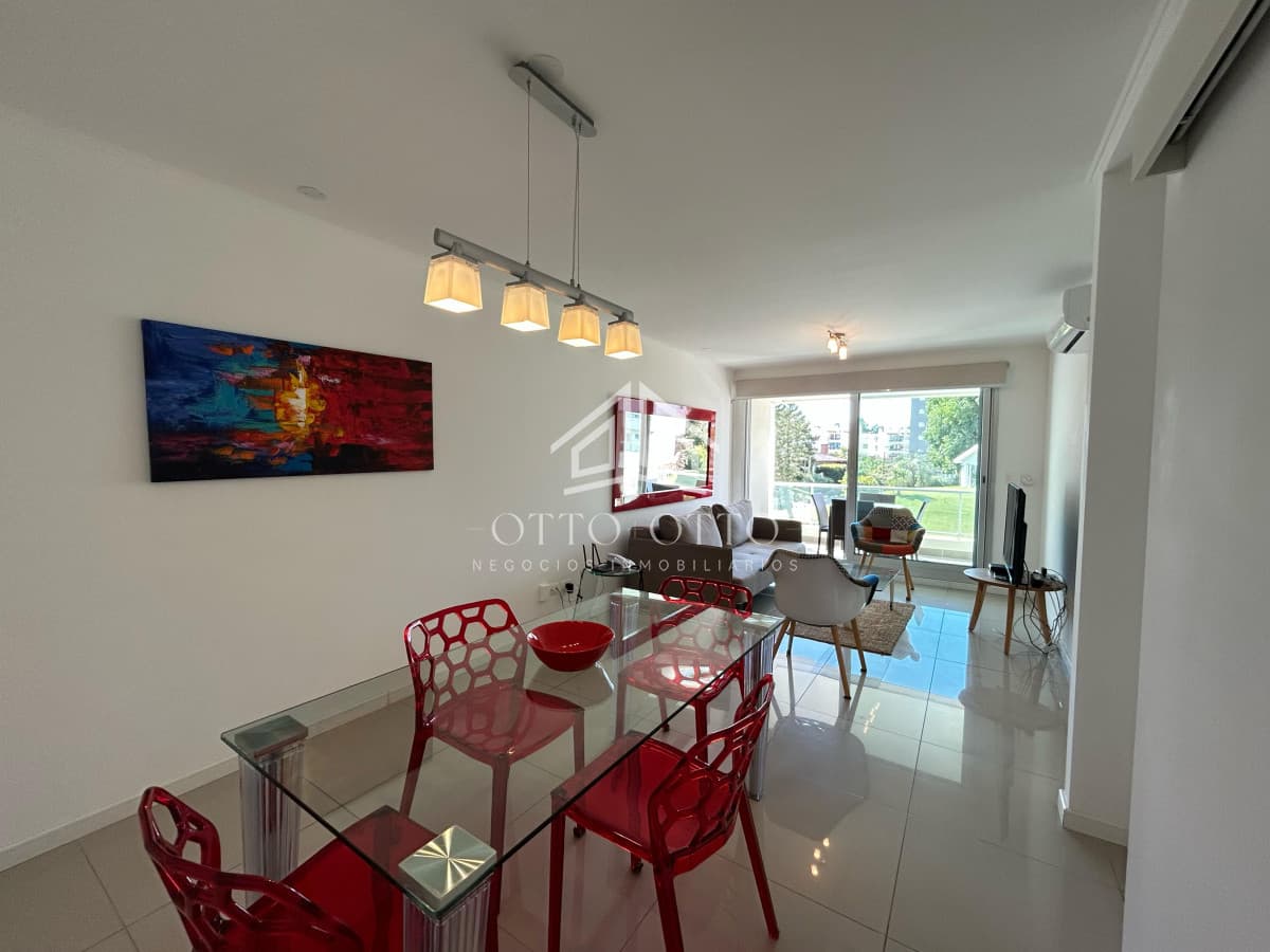 Venta apartamento un dormitorio punta del este Aidy Grill edificio Wind Tower