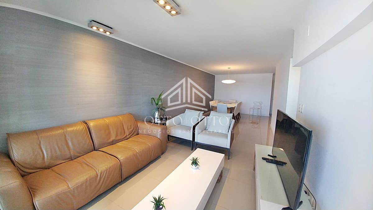 Apartamento de 3 dormitorios en Punta del Este